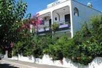 Hotel Rosmari 2*