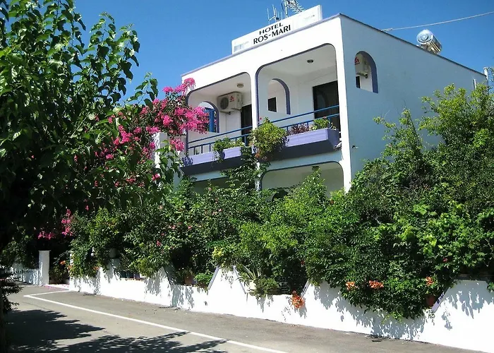 Rosmari Hotel